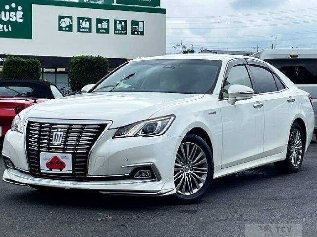2016 Toyota Crown