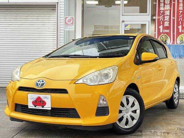 2013 Toyota AQUA