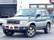 1998 Mitsubishi Pajero iO