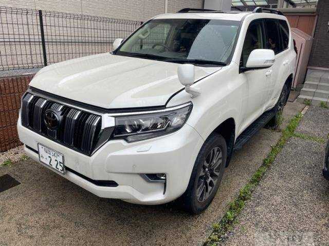 2021 Toyota Land Cruiser Prado