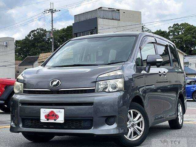 2012 Toyota Voxy