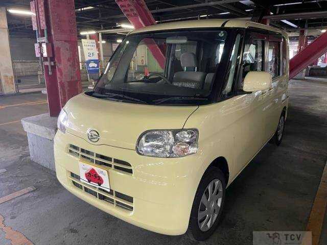 2011 Daihatsu Tanto