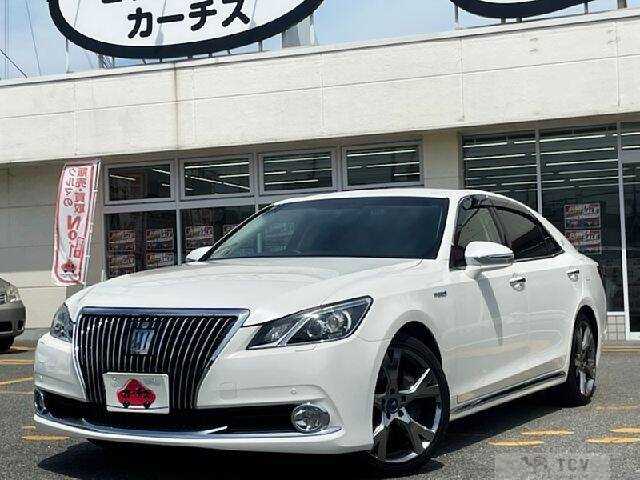 2014 Toyota Crown Majesta