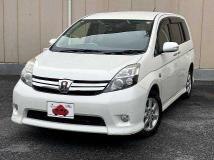 2012 Toyota Isis