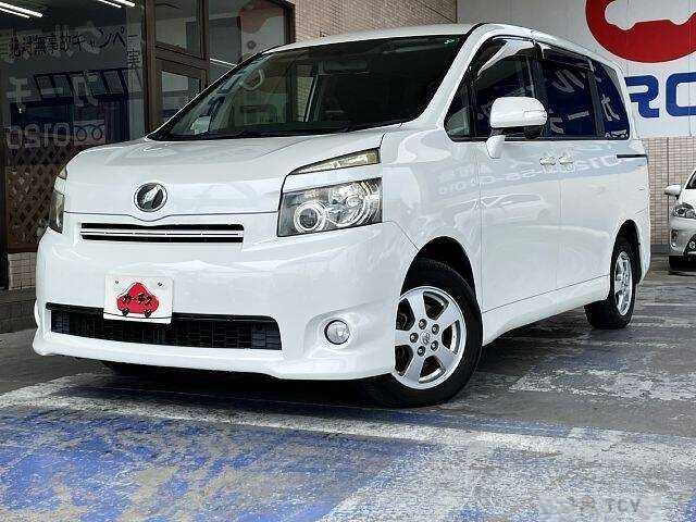 2009 Toyota Voxy
