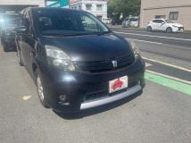 2013 Toyota Isis