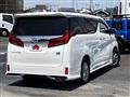 2022 Toyota Alphard Hybrid