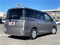 2017 Toyota Voxy