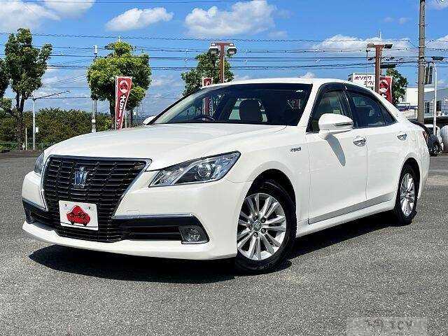 2013 Toyota Crown
