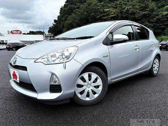 2013 Toyota AQUA