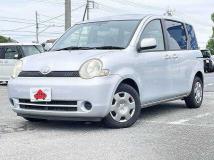 2005 Toyota Sienta