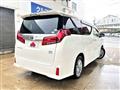 2018 Toyota Alphard Hybrid