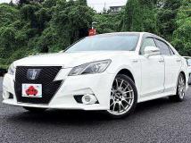 2015 Toyota Crown