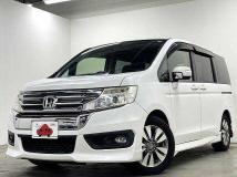2013 Honda Step WGN