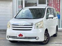 2008 Toyota Noah