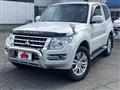 2016 Mitsubishi Pajero