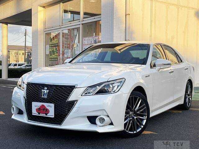 2014 Toyota Crown