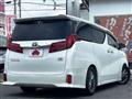 2018 Toyota Alphard Hybrid