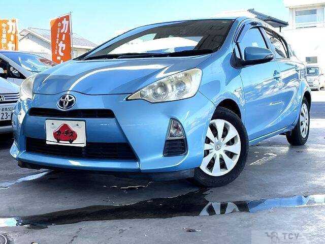 2013 Toyota AQUA