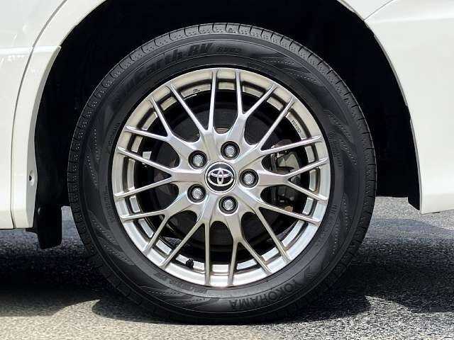 Toyota Voxy 2019 photo 4