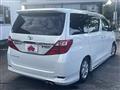 2013 Toyota Alphard