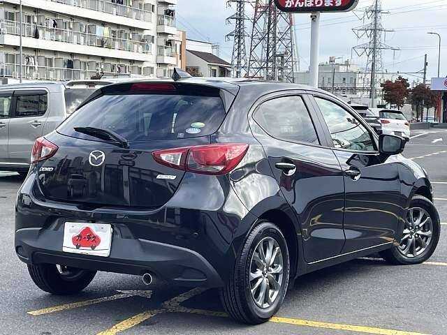 Mazda Demio 2017 photo 3