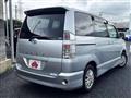 2003 Toyota Voxy