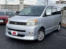 2003 Toyota Voxy