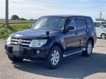 2012 Mitsubishi Pajero