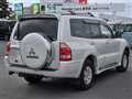 2005 Mitsubishi Pajero
