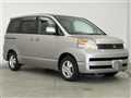2002 Toyota Voxy