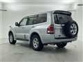 2005 Mitsubishi Pajero