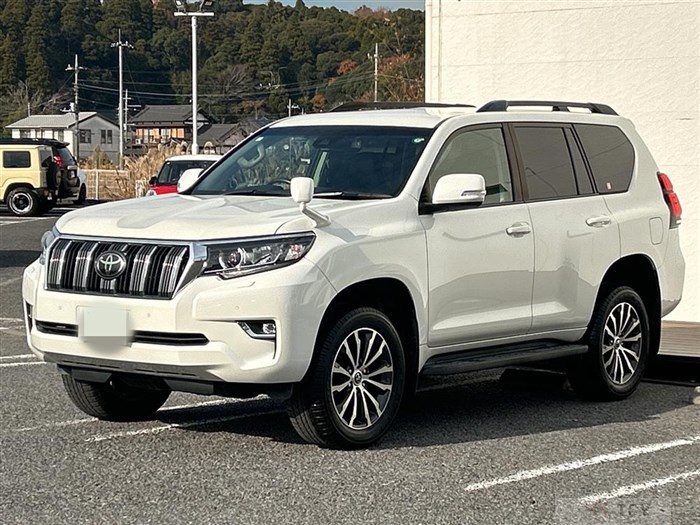 2019 Toyota Land Cruiser Prado