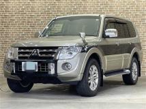 2013 Mitsubishi Pajero