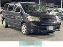 2005 Toyota Noah