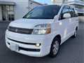 2006 Toyota Voxy