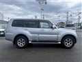 2012 Mitsubishi Pajero