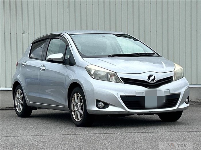 2011 Toyota Vitz