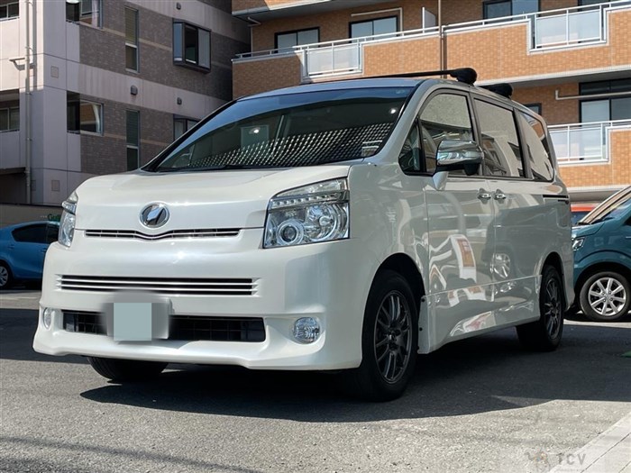 2009 Toyota Voxy