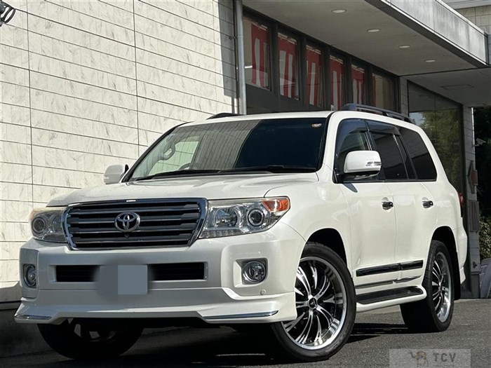 2013 Toyota Land Cruiser