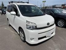 2011 Toyota Voxy