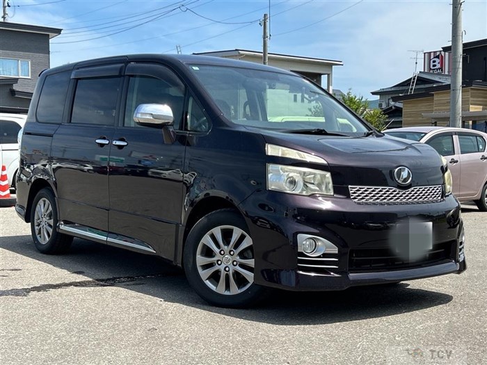 2012 Toyota Voxy