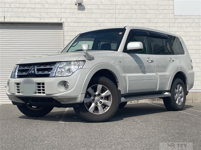 2014 Mitsubishi Pajero