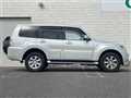2014 Mitsubishi Pajero