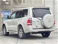 2005 Mitsubishi Pajero