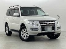 2018 Mitsubishi Pajero