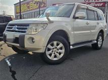 2011 Mitsubishi Pajero