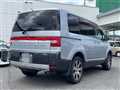 2009 Mitsubishi Delica D5