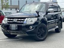 2014 Mitsubishi Pajero