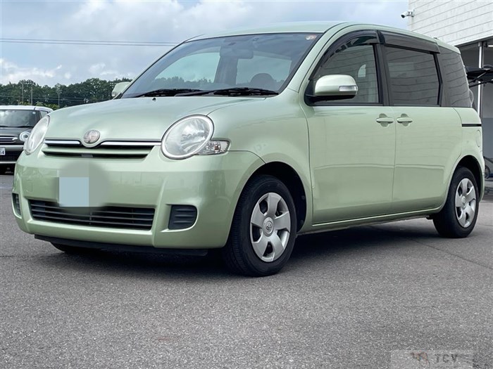 2010 Toyota Sienta